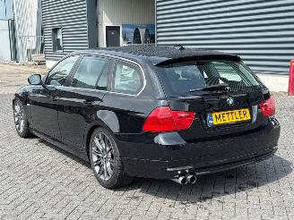 BMW 3-serie 325i 24V Combi/o  Benzine 2.979cc 160kW (218pk) RWD picture 3