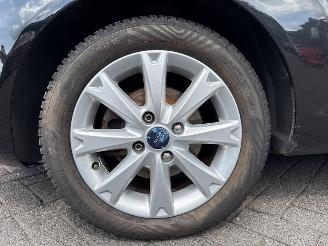 Ford Fiesta 1.4 16V Hatchback  Benzine 1.388cc 71kW (97pk) FWD picture 22
