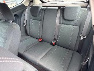 Ford Fiesta 1.4 16V Hatchback  Benzine 1.388cc 71kW (97pk) FWD picture 10