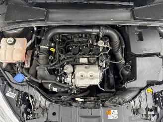 Ford Focus 1.0 Ti-VCT EcoBoost 12V 100 Combi/o  Benzine 998cc 74kW (101pk) FWD picture 13