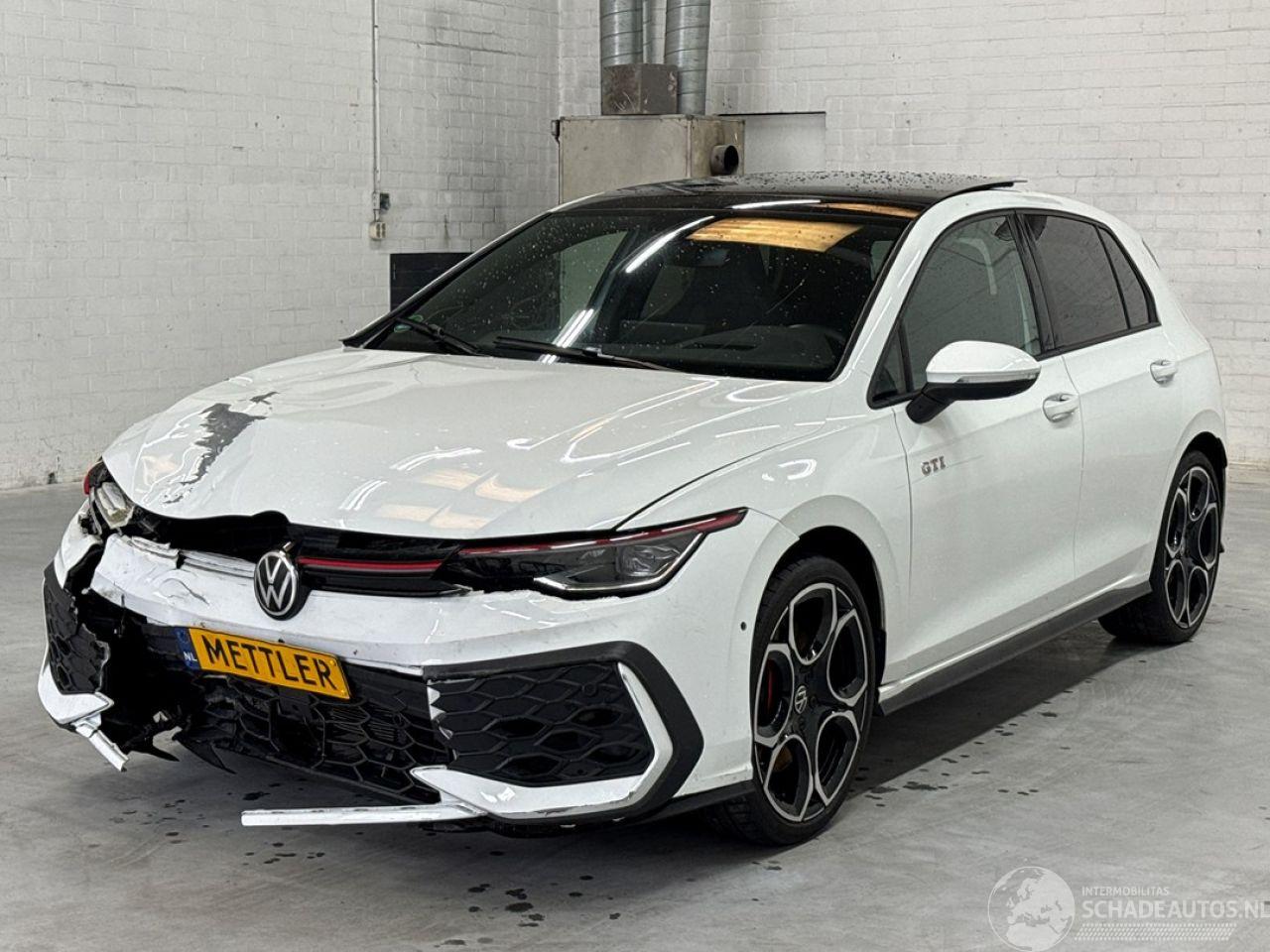 Volkswagen Golf 2.0 GTI 16V Hatchback  Benzine 1.984cc 195kW (265pk) FWD