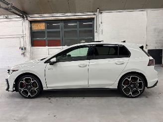 Volkswagen Golf 2.0 GTI 16V Hatchback  Benzine 1.984cc 195kW (265pk) FWD picture 2