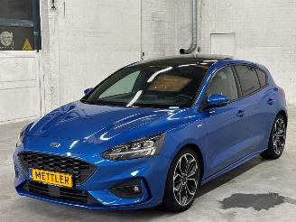 uszkodzony samochody osobowe Ford Focus 1.5 EcoBlue 120 Hatchback  Diesel 1.499cc 88kW (120pk) FWD 2018/10