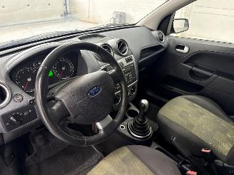 Ford Fiesta 1.3 Hatchback  Benzine 1.299cc 51kW (69pk) FWD picture 11