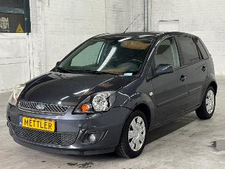 skadebil auto Ford Fiesta 1.3 Hatchback  Benzine 1.299cc 51kW (69pk) FWD 2007/6