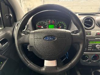 Ford Fiesta 1.3 Hatchback  Benzine 1.299cc 51kW (69pk) FWD picture 12