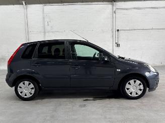 Ford Fiesta 1.3 Hatchback  Benzine 1.299cc 51kW (69pk) FWD picture 6