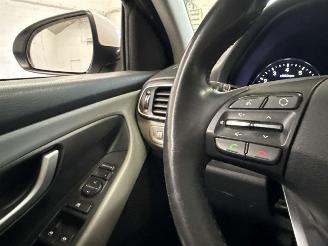 Hyundai I-30 1.0 T-GDI 12V Combi/o  Benzine 998cc 88kW (120pk) FWD picture 17