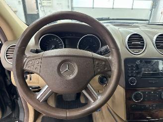 Mercedes ML 3.0 ML-280 CDI 4-Matic V6 24V SUV picture 20