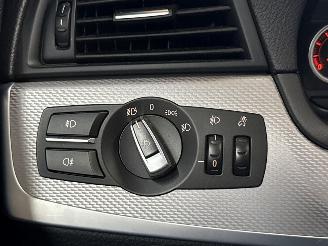 BMW 5-serie 520i 16V Combi/o  Benzine 1.997cc 135kW (184pk) RWD picture 19