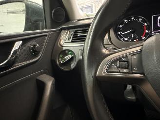 Skoda Rapid 1.2 TSI 16V Liftback  Benzine 1.197cc 66kW (90pk) FWD picture 17