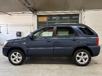 Kia Sportage 2.0 CVVT 16V 4x2 Jeep/SUV  Benzine 1.975cc 104kW (141pk) FWD picture 2