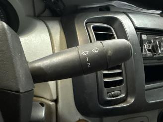 Opel Vivaro 2.5 CDTI 16V Bestel  Diesel 2.464cc 107kW (145pk) FWD picture 18