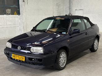Volkswagen Golf 1.8 Cabrio  Benzine 1.781cc 55kW (75pk) FWD picture 2