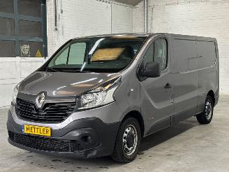 skadebil bedrijf Renault Trafic 1.6 dCi 120 Twin Turbo 2015/4