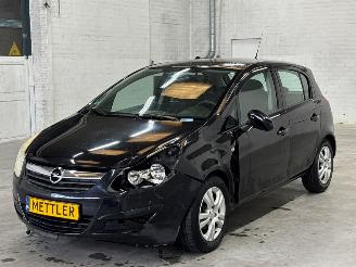 damaged passenger cars Opel Corsa 1.4 16V Twinport Hatchback  Benzine 1.364cc 66kW (90pk) FWD 2009/10