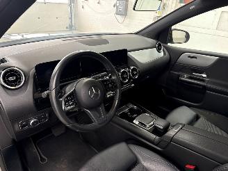 Mercedes B-klasse 1.3 B-180 Turbo 16V Hatchback  Benzine 1.332cc 100kW (136pk) FWD picture 12