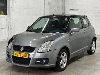 skadebil auto Suzuki Swift 1.3 VVT 16V Hatchback  Benzine 1.328cc 68kW (92pk) FWD 2008/7