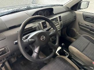 Nissan X-Trail 2.0 16V 4x2 SUV  Benzine 1.998cc 103kW (140pk) FWD picture 12