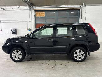 Nissan X-Trail 2.0 16V 4x2 SUV  Benzine 1.998cc 103kW (140pk) FWD picture 2