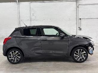 Suzuki Swift 1.2 Dual Jet 16V Smart Hybrid Hatchback 4Dr Elektrisch Benzine 1.242cc 61kW (83pk) FWD picture 6