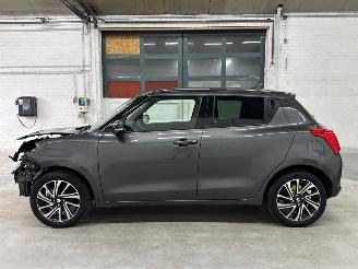 Suzuki Swift 1.2 Dual Jet 16V Smart Hybrid Hatchback 4Dr Elektrisch Benzine 1.242cc 61kW (83pk) FWD picture 2