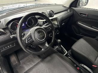 Suzuki Swift 1.2 Dual Jet 16V Smart Hybrid Hatchback 4Dr Elektrisch Benzine 1.242cc 61kW (83pk) FWD picture 11
