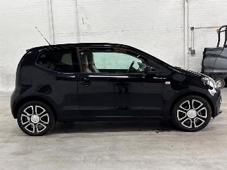 Volkswagen Up! 1.0 12V 75 Hatchback  Benzine 999cc 55kW (75pk) FWD picture 6