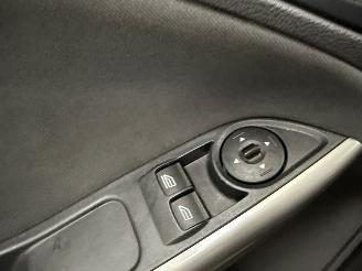 Ford Focus 1.0 Ti-VCT EcoBoost 12V 100 Combi/o  Benzine 998cc 74kW (101pk) FWD picture 21