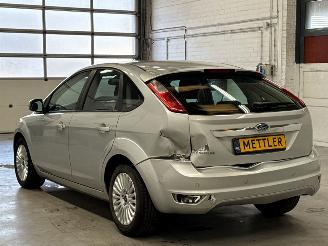 Ford Focus 1.6 16V Hatchback  Benzine 1.596cc 74kW (101pk) FWD picture 3