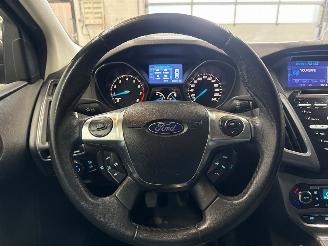 Ford Focus 1.0 Ti-VCT EcoBoost 12V 125 Combi/o  Benzine 998cc 92kW (125pk) FWD picture 14