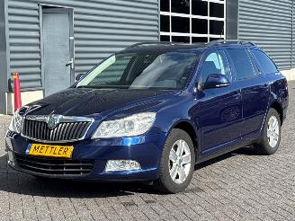 skadebil auto Skoda Octavia 1.4 TSI 16V Combi/o 4Dr Benzine 1.390cc 90kW (122pk) FWD 2009/12