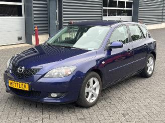 škoda osobní automobily Mazda 3 1.6i 16V Hatchback  Benzine 1.598cc 77kW (105pk) FWD 2004/3