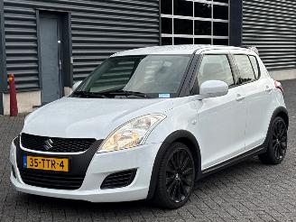 krockskadad bil auto Suzuki Swift 1.2 16V Hatchback  Benzine 1.242cc 69kW (94pk) FWD 2012/4