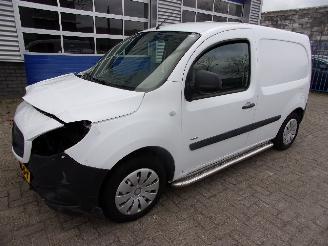 krockskadad bil bedrijf Mercedes Citan 108 CDI BLUE EFFICIENCY 2016/3