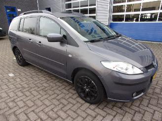 damaged passenger cars Mazda 5 2.0 EXECUTIVE 7 PERSOONS Met Gebruikte onderdelen erbij 2007/9