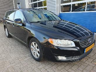 Schadeauto Volvo V-70 AUTOMAAT 1.6 D2 Nordic+ 2014/7
