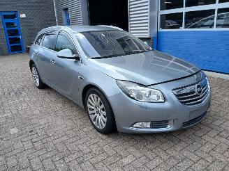 Schadeauto Opel Insignia Sports tourer 2.0 Diesel Bulgaria papers 2011/5