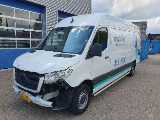  Mercedes Sprinter 317 1.9 CDI L2H2 RWD 2024/1