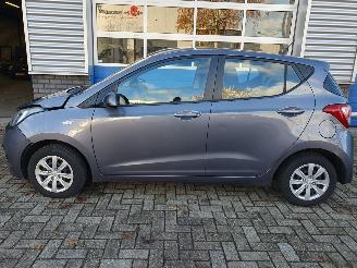 Hyundai I-10 1.0i i-Motion Comfort picture 2