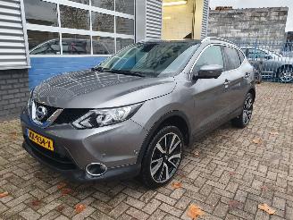 skadebil auto Nissan Qashqai 1.2 Tekna 2016/9