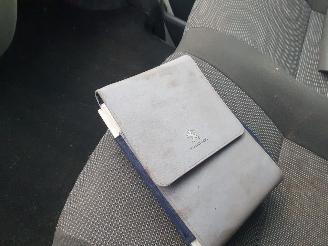 Peugeot Boxer 335 3.0 HDI L2H2 picture 16