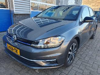 skadebil auto Volkswagen Golf 1.5 TSI Comfortline Business 2020/2