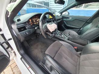 Audi A4 Avant 3.0 TDI quattro Sport Pro Line S Automaat picture 15