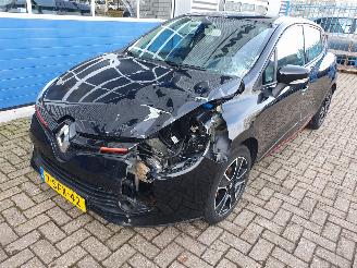 Auto incidentate Renault Clio 0.9 TCe Expression 2013/1