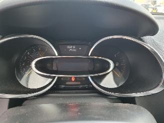 Renault Clio 0.9 TCe Expression picture 17