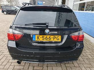 BMW 3-serie Touring 320i picture 4