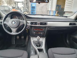 BMW 3-serie Touring 320i picture 15