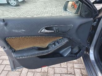 Mercedes A-klasse 180 CDI Edition Navigatie 4U3 picture 9