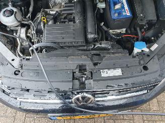 Volkswagen Tiguan 1.4 TSI Comfortline Business R-line picture 11